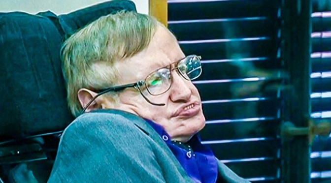 Stephen Hawking βγαίνει: «Είμαι άθεος», επειδή η επιστήμη είναι «πιο πειστική» από τον Θεό